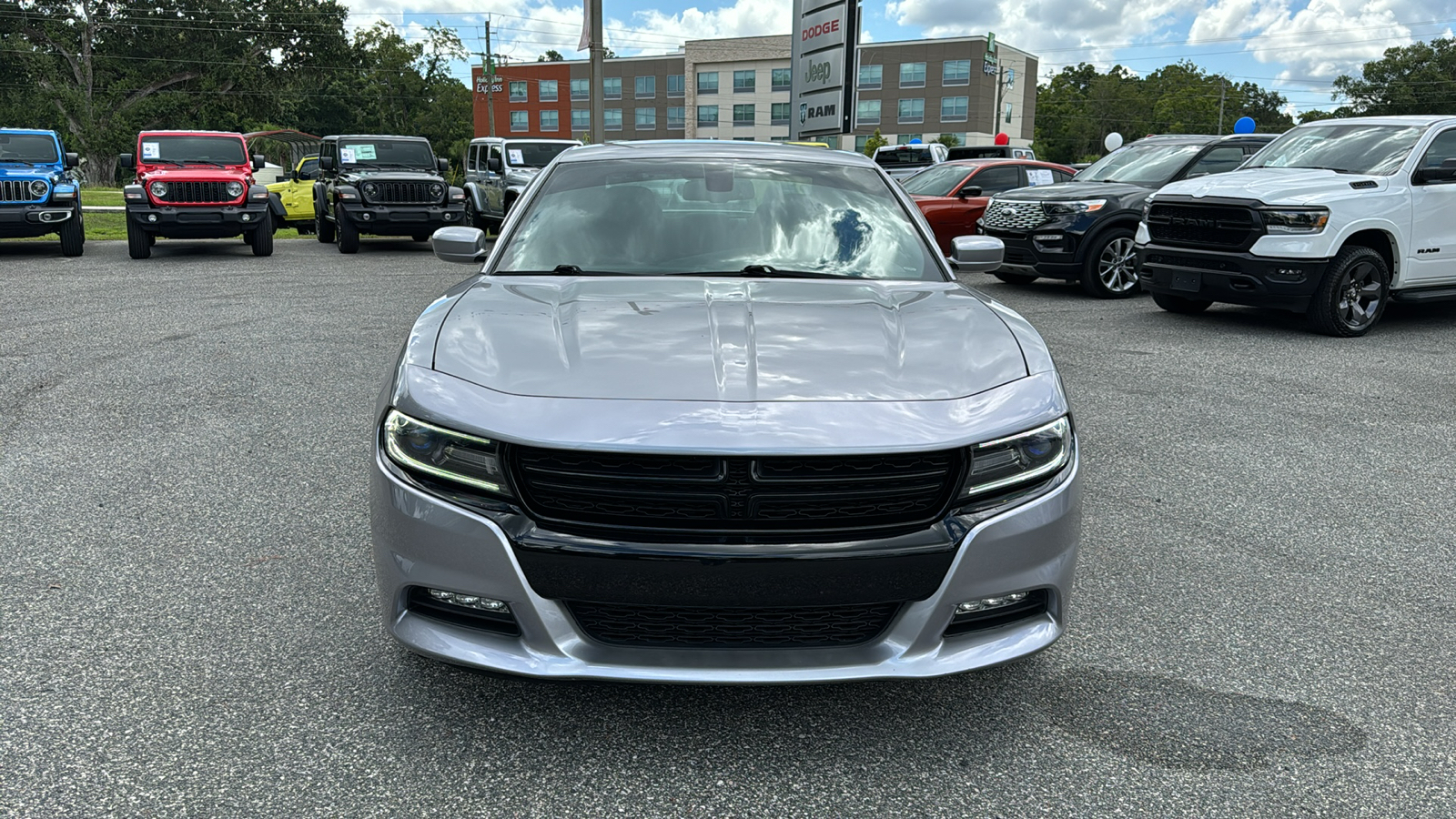 2016 Dodge Charger SXT 10