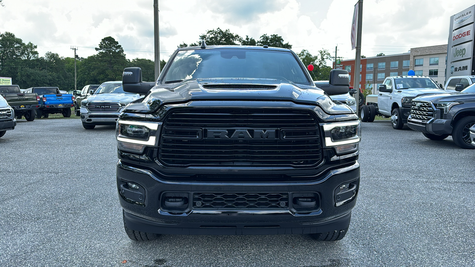 2024 Ram 2500 Laramie 14