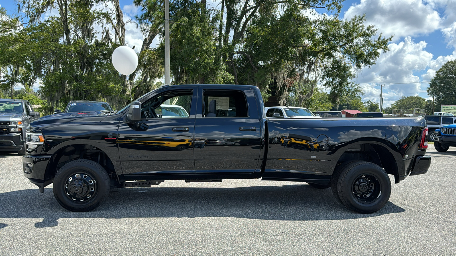 2024 Ram 3500 Laramie 2