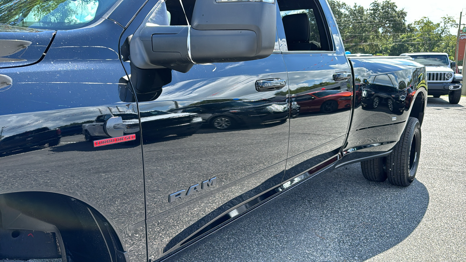 2024 Ram 3500 Laramie 16