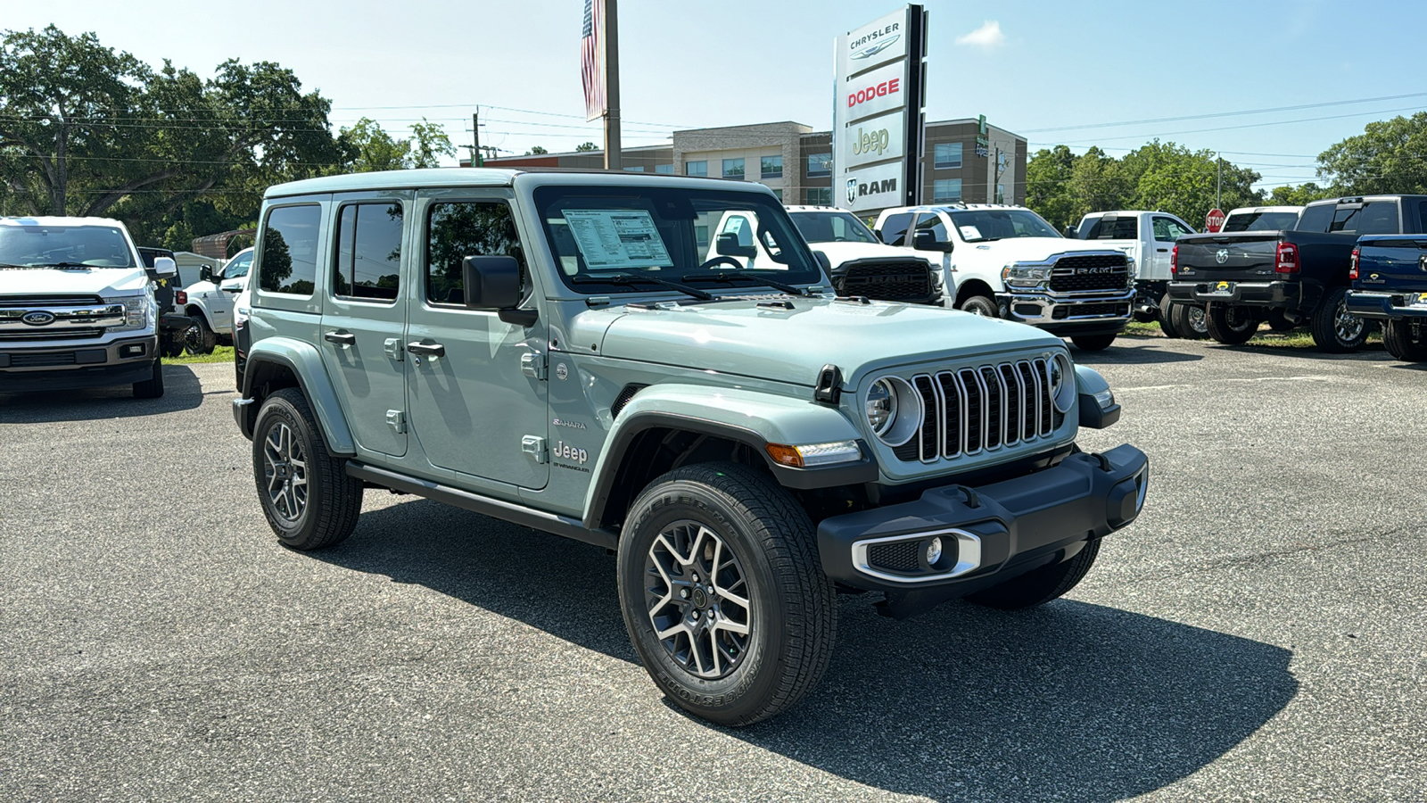 2024 Jeep Wrangler Sahara 11