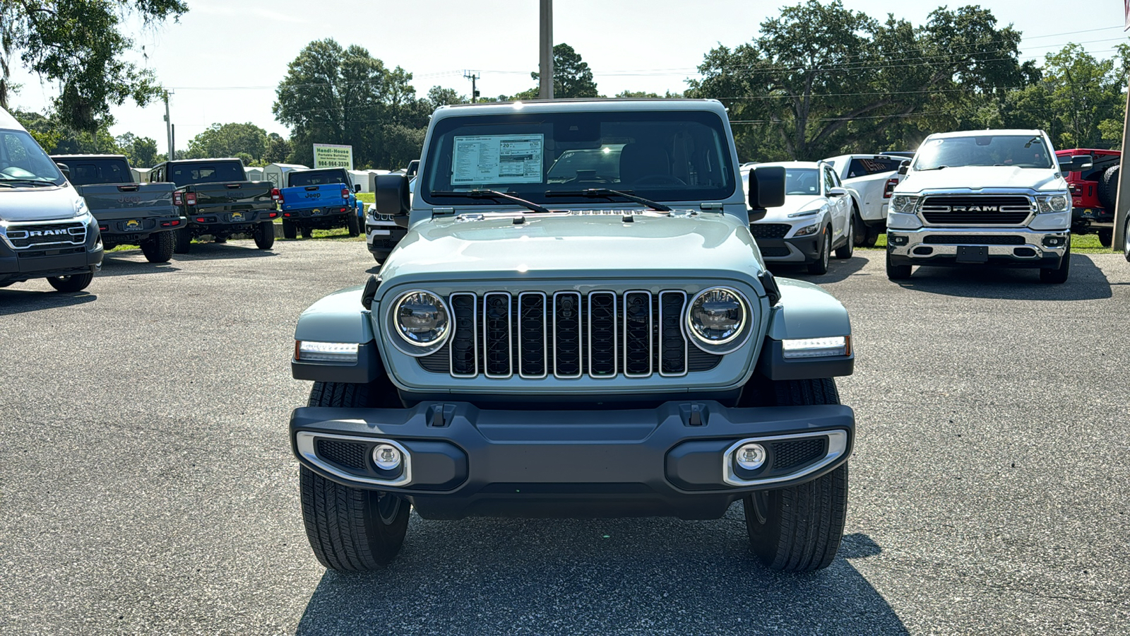 2024 Jeep Wrangler Sahara 12