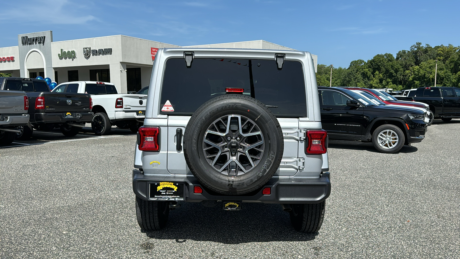 2024 Jeep Wrangler Sahara 4