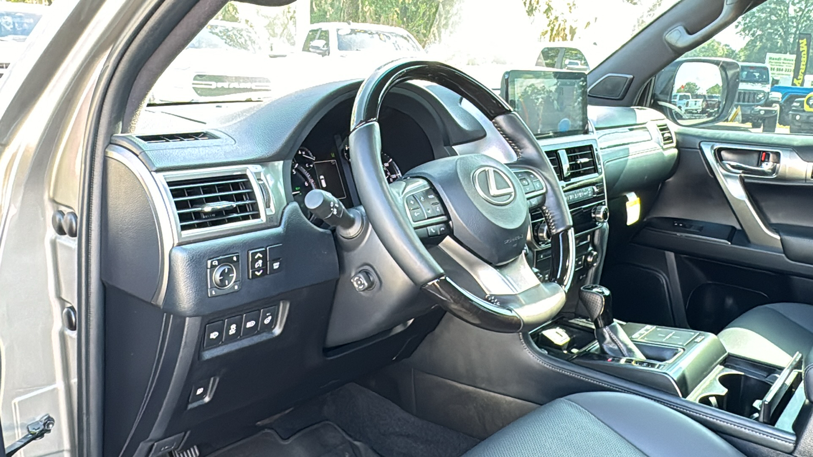 2023 Lexus GX 460 38