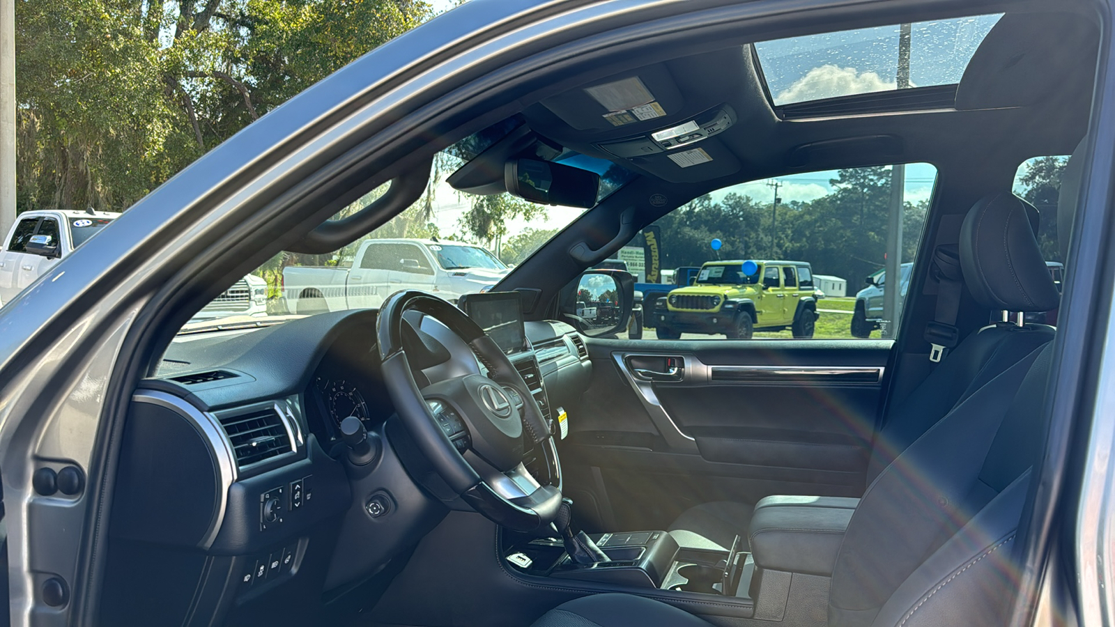 2023 Lexus GX 460 39