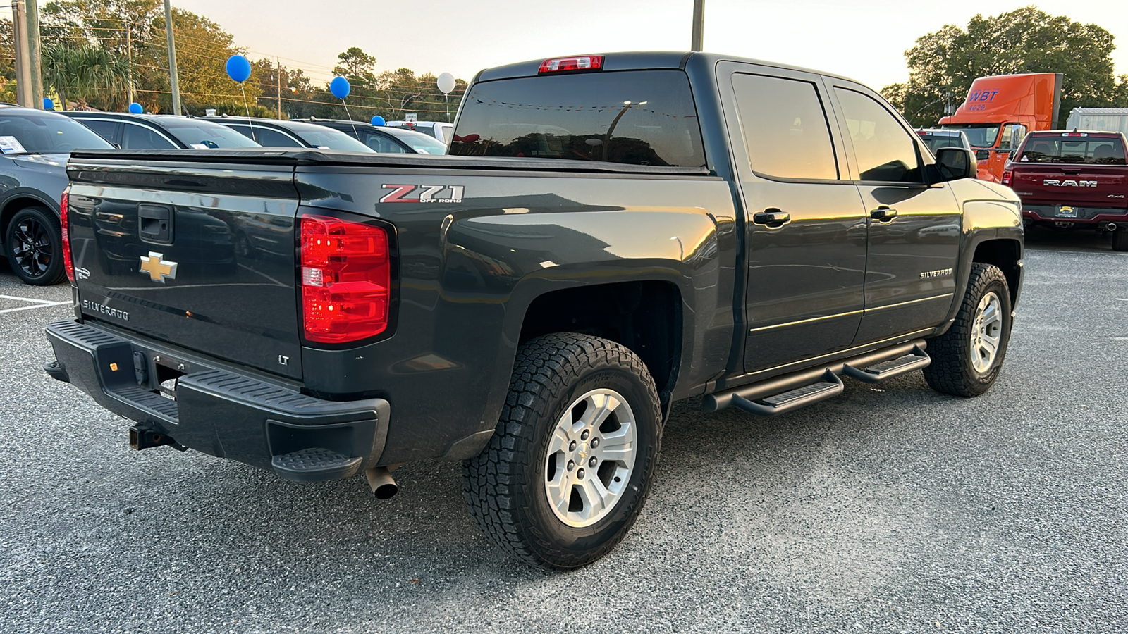 2018 Chevrolet Silverado 1500 LT 4