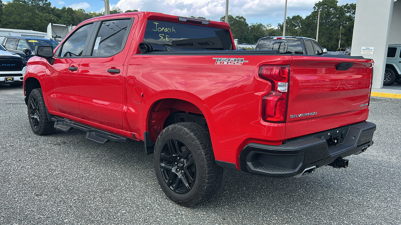 2021 Chevrolet Silverado 1500 Custom Trail Boss 3