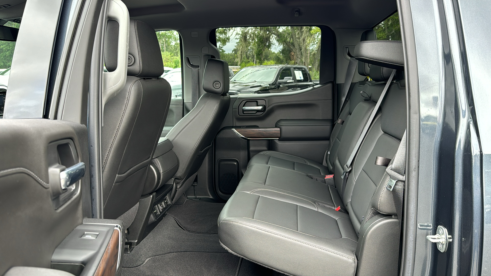 2021 GMC Sierra 1500 SLT 16