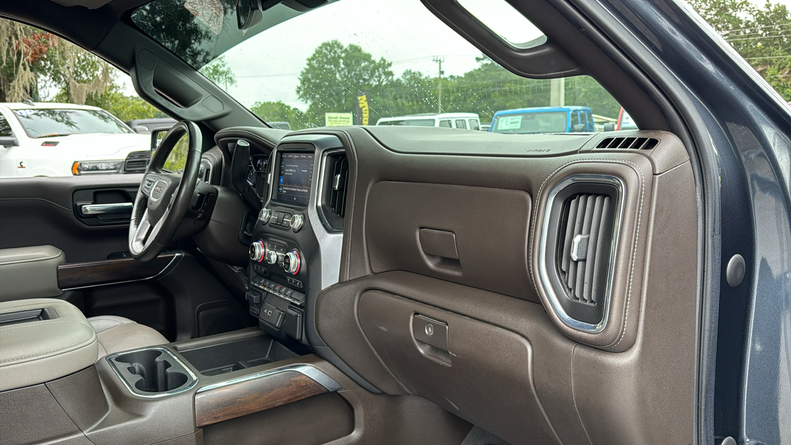 2021 GMC Sierra 1500 SLT 8