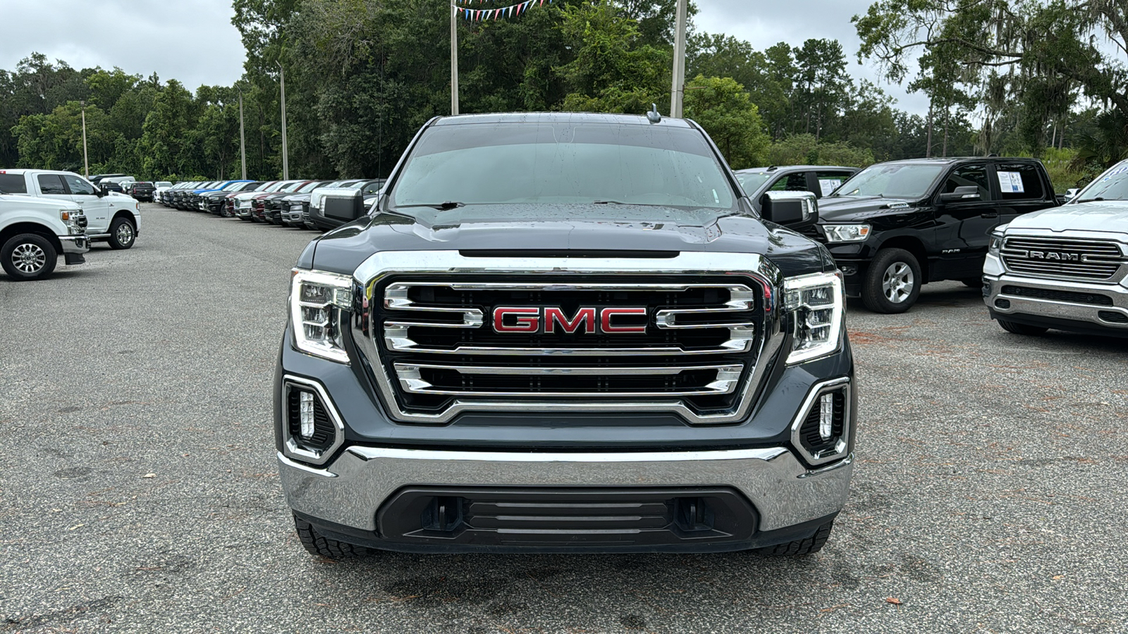 2021 GMC Sierra 1500 SLT 11