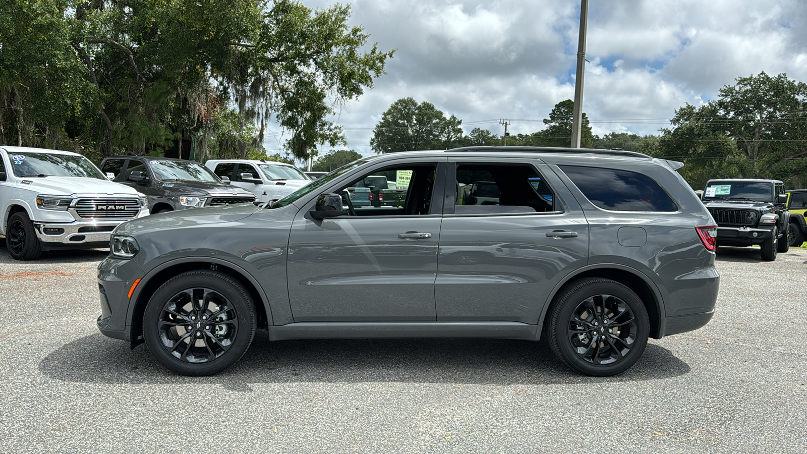 2025 Dodge Durango GT 2