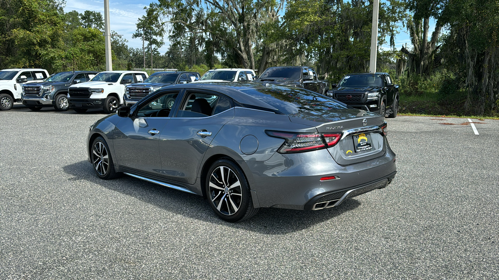 2021 Nissan Maxima SV 2