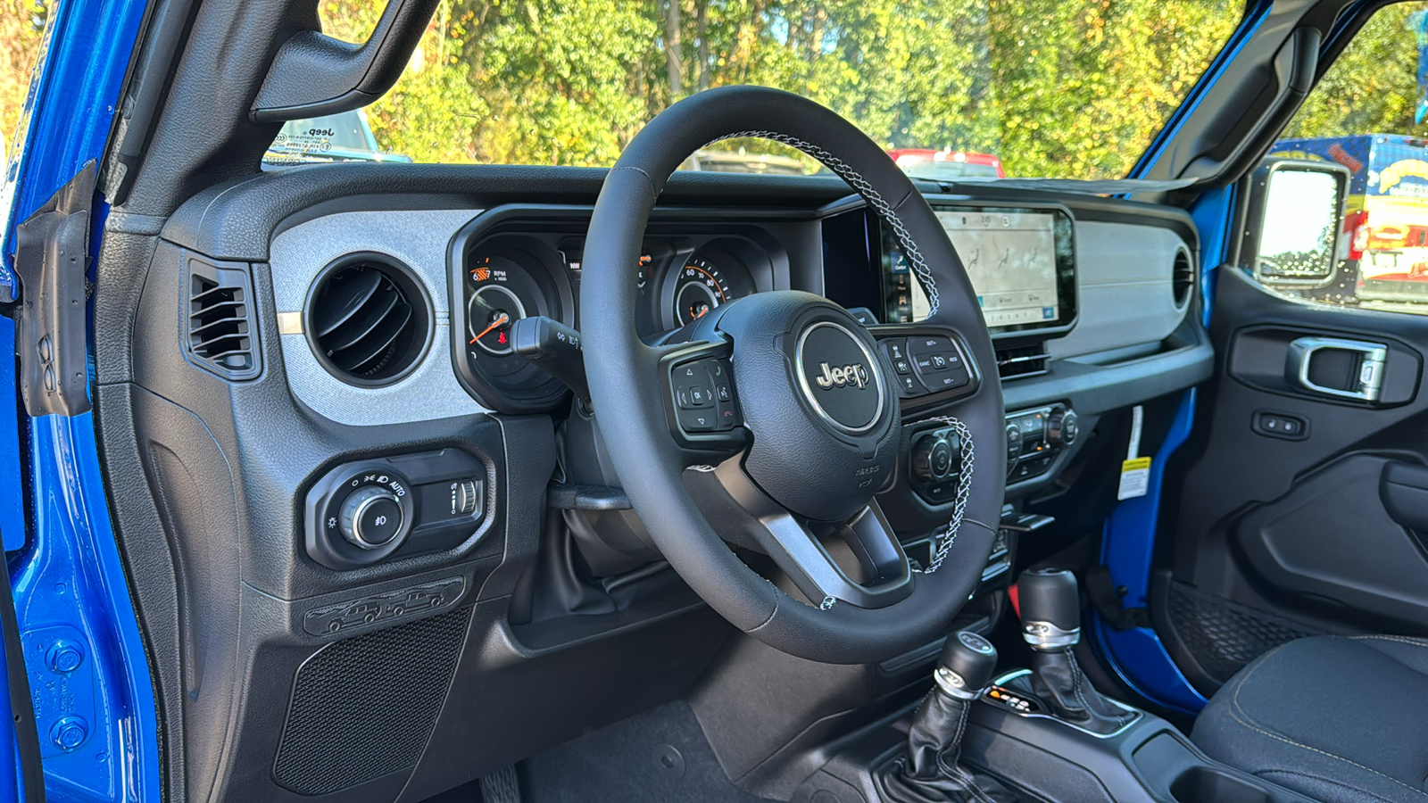 2025 Jeep Wrangler Sport S 32