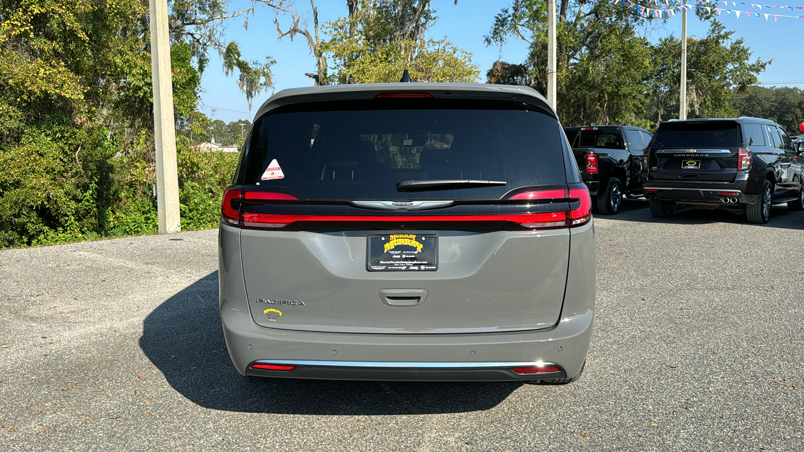 2025 Chrysler Pacifica  4