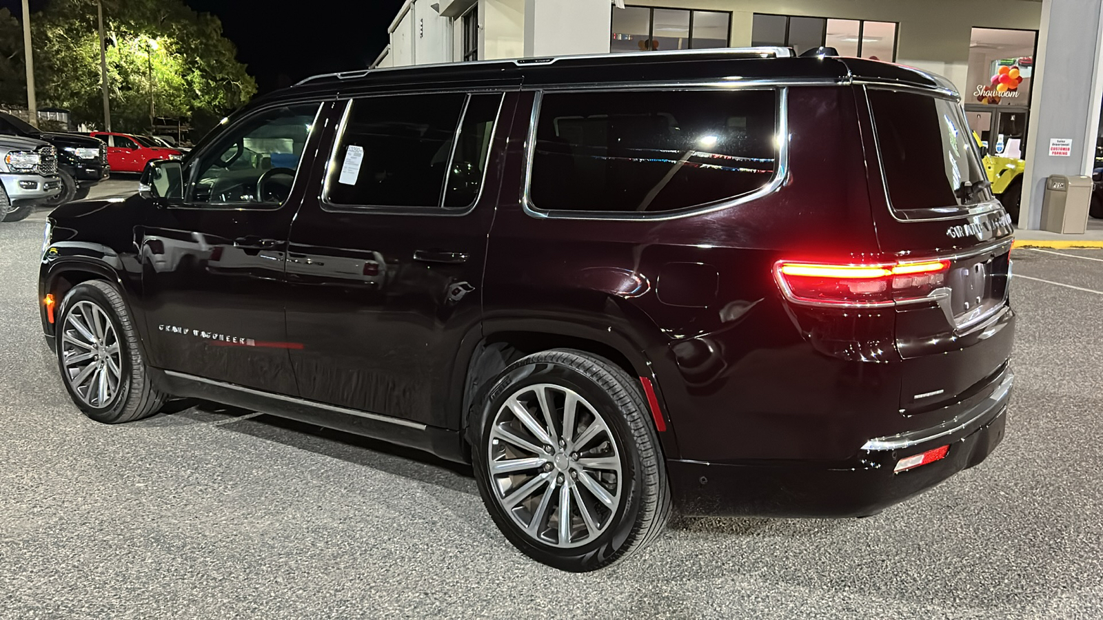 2023 Jeep Grand Wagoneer  2