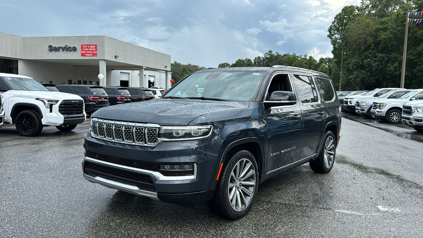 2023 Jeep Grand Wagoneer Series II 1