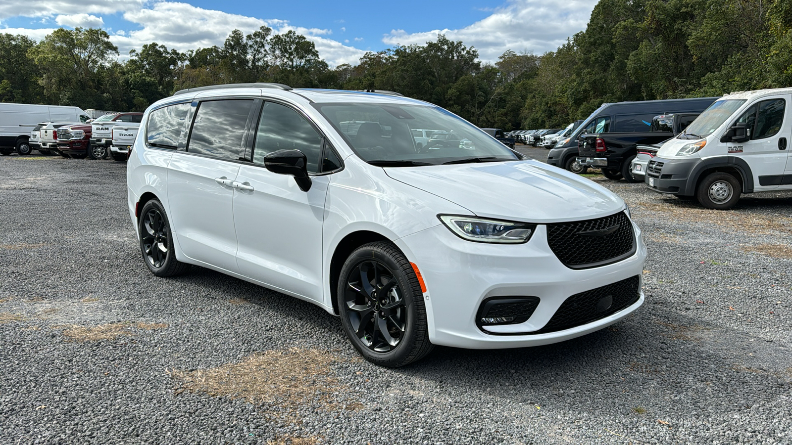 2025 Chrysler Pacifica Limited 12