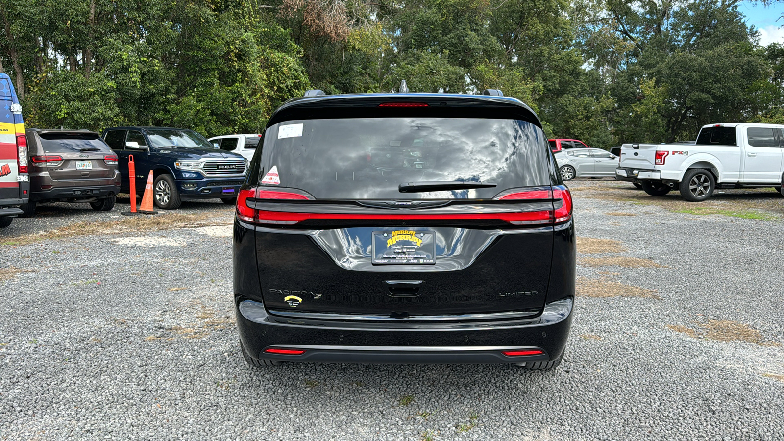 2025 Chrysler Pacifica Limited 4