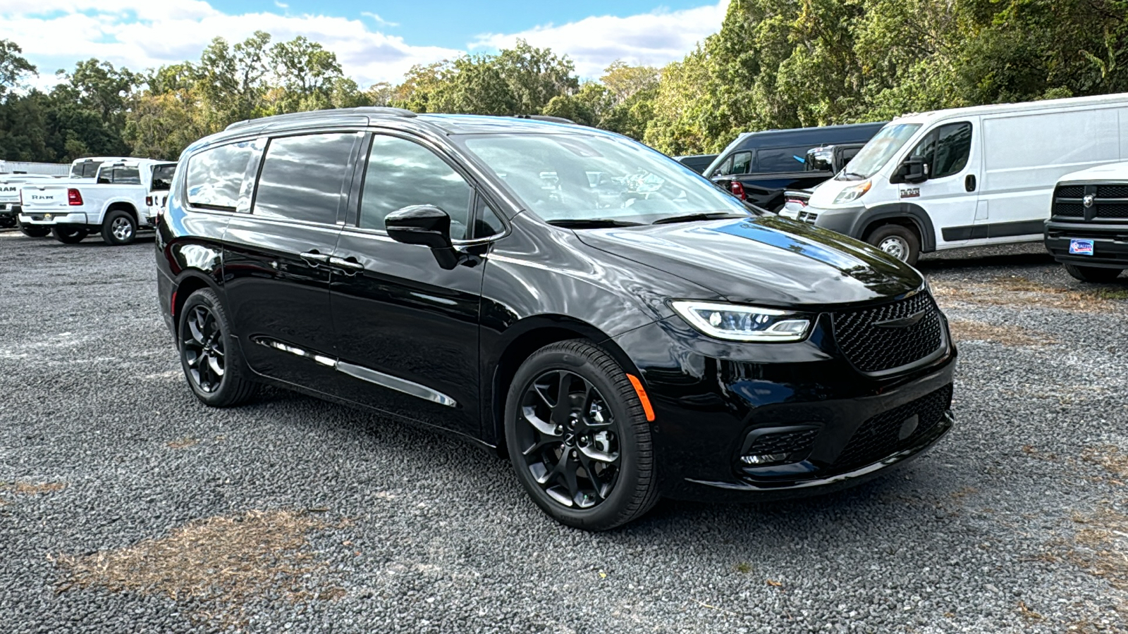 2025 Chrysler Pacifica Limited 14