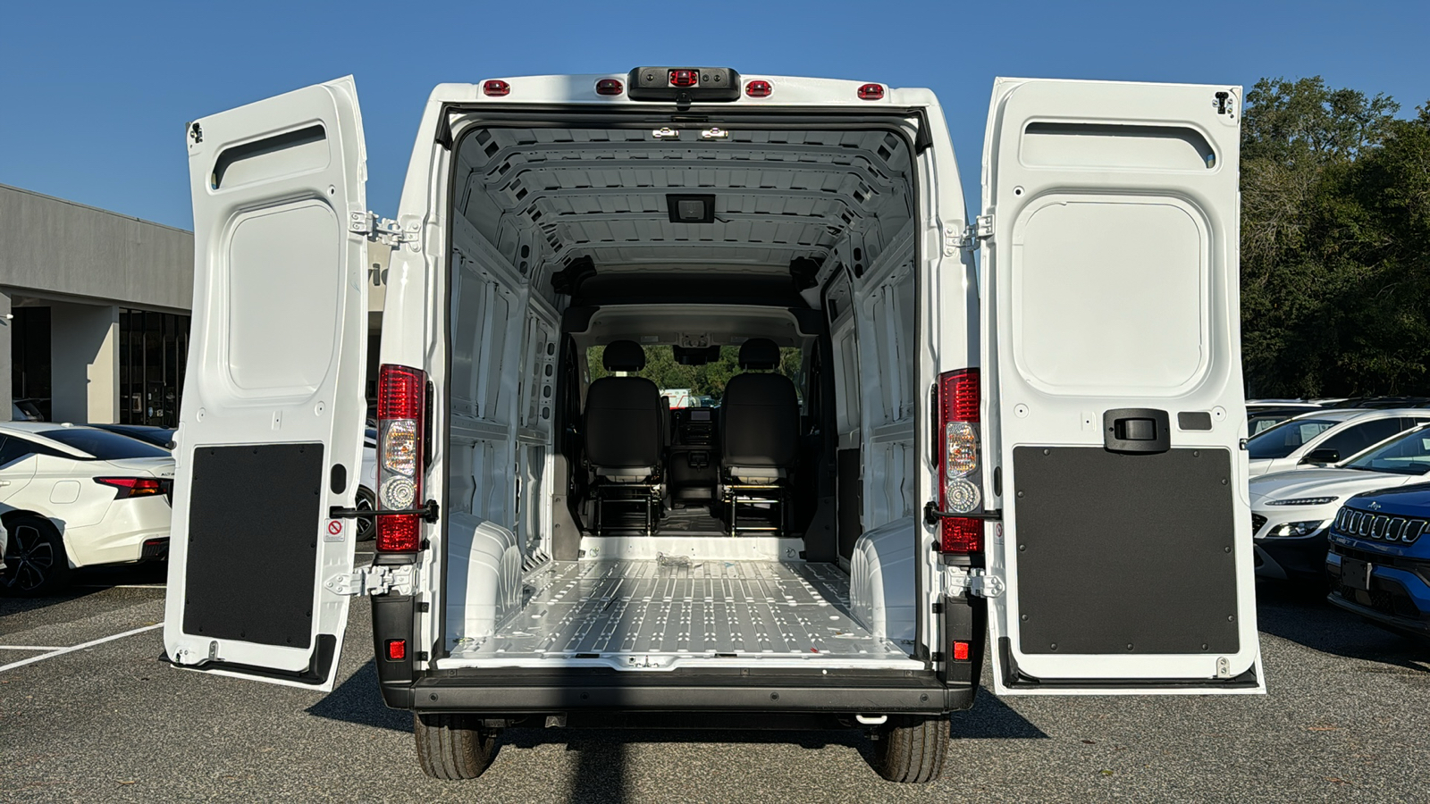 2025 Ram ProMaster 2500 High Roof 4