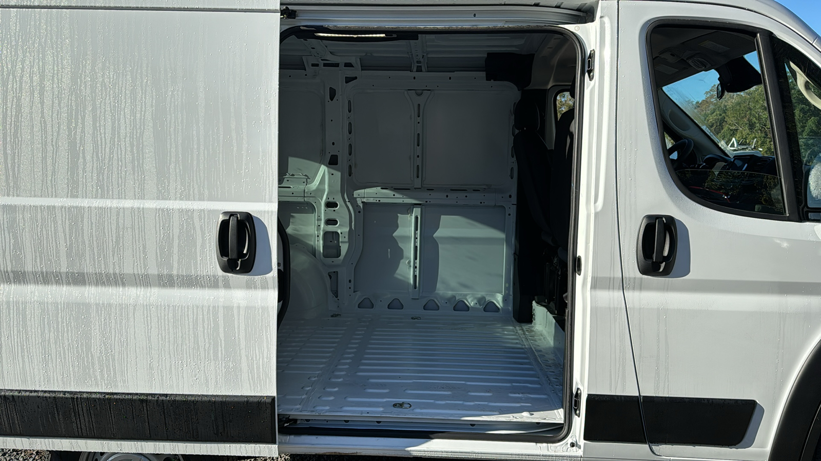 2025 Ram ProMaster 1500 Low Roof 10