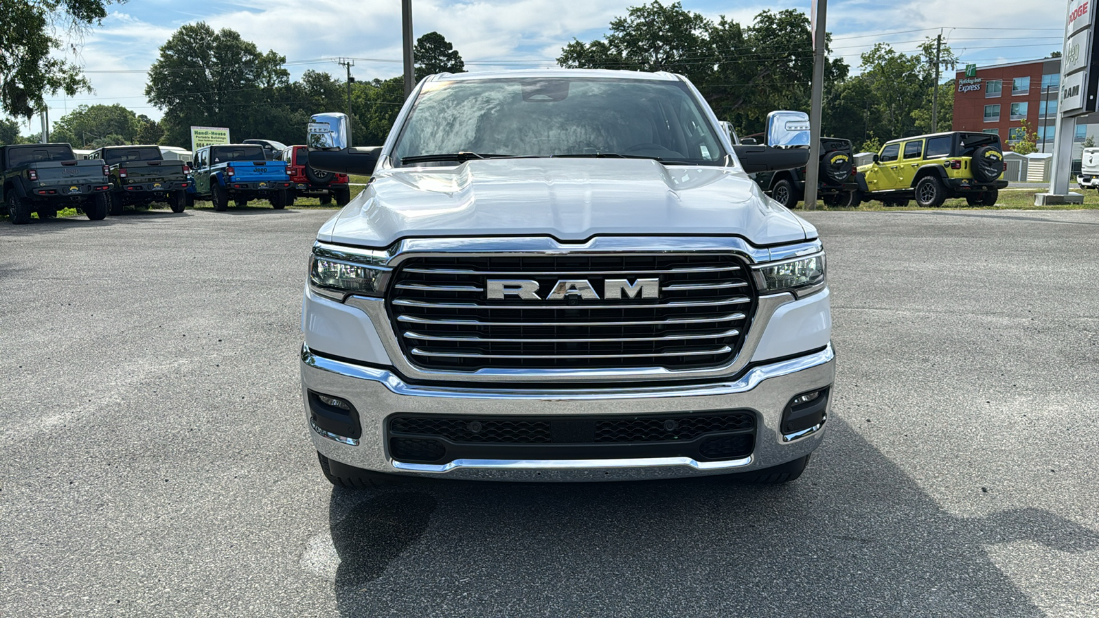 2025 Ram 1500 Laramie 13