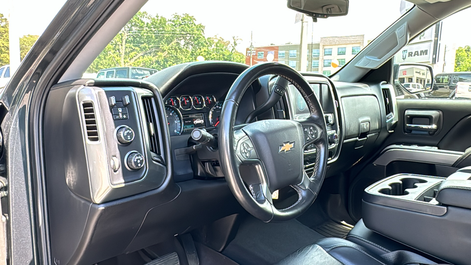 2018 Chevrolet Silverado 1500 LT 30