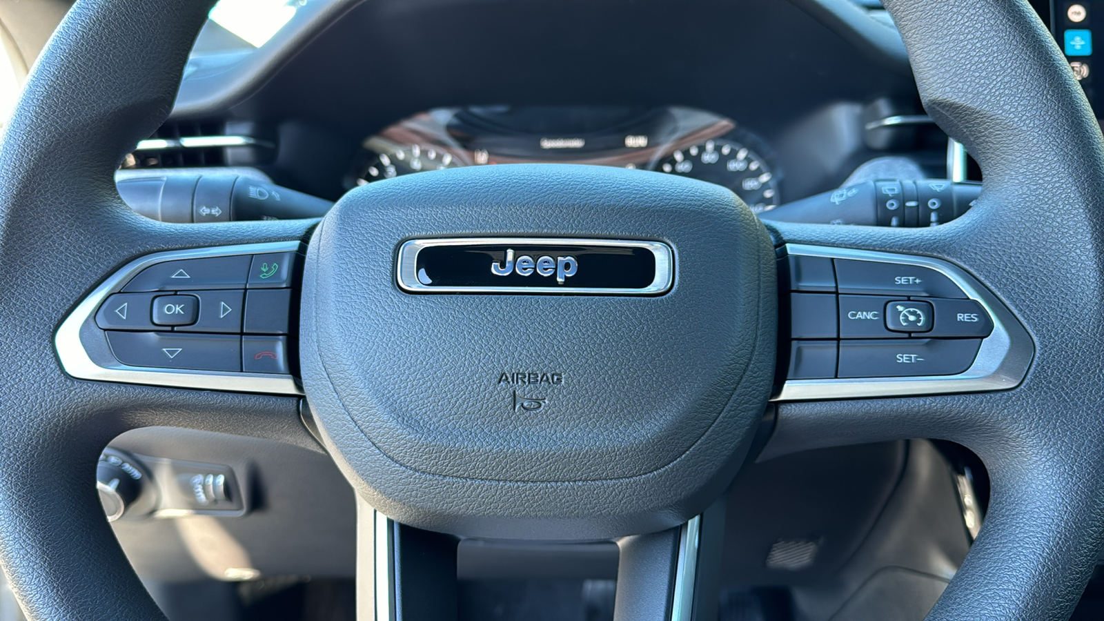 2025 Jeep Compass Sport 19