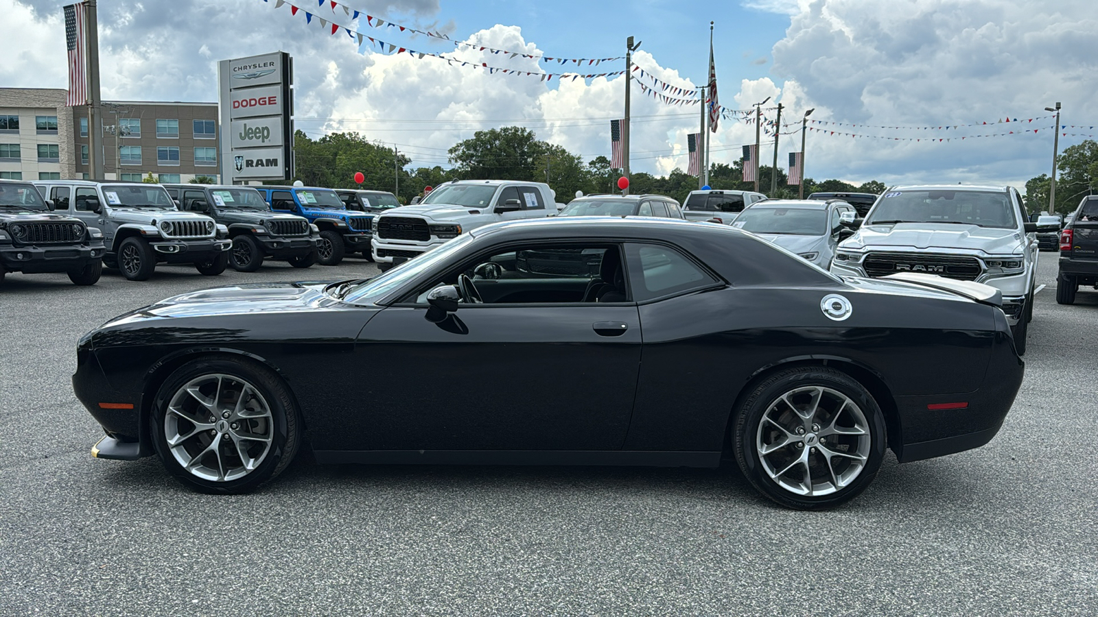 2023 Dodge Challenger GT 2