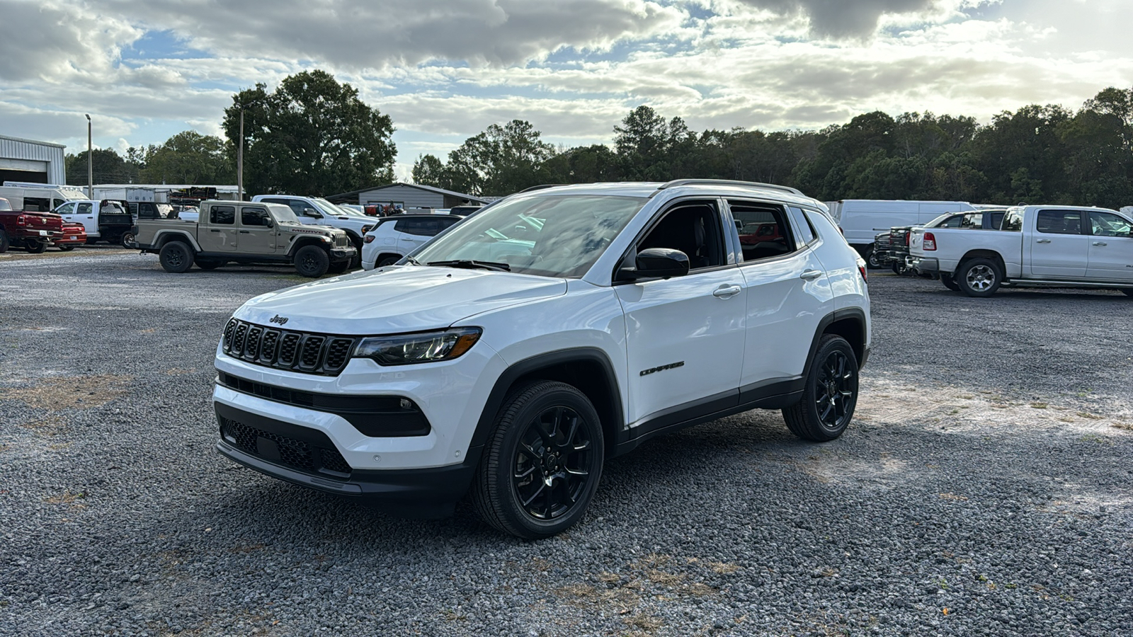 2025 Jeep Compass Latitude 1