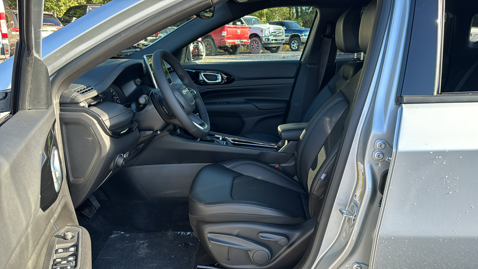 2025 Jeep Compass Latitude 14