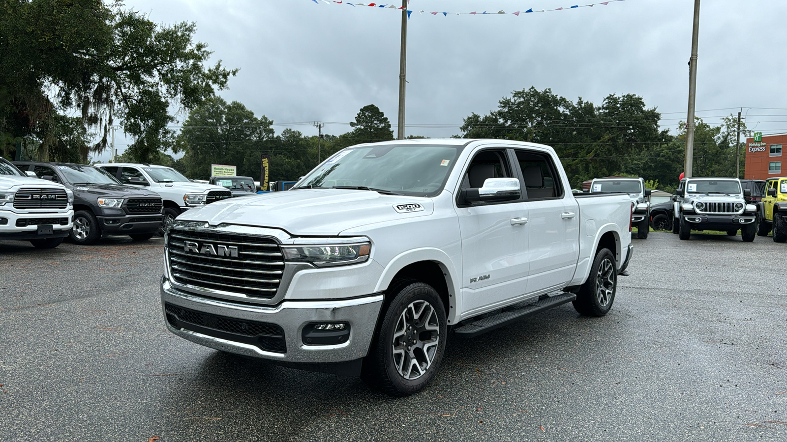 2025 Ram 1500 Laramie 1