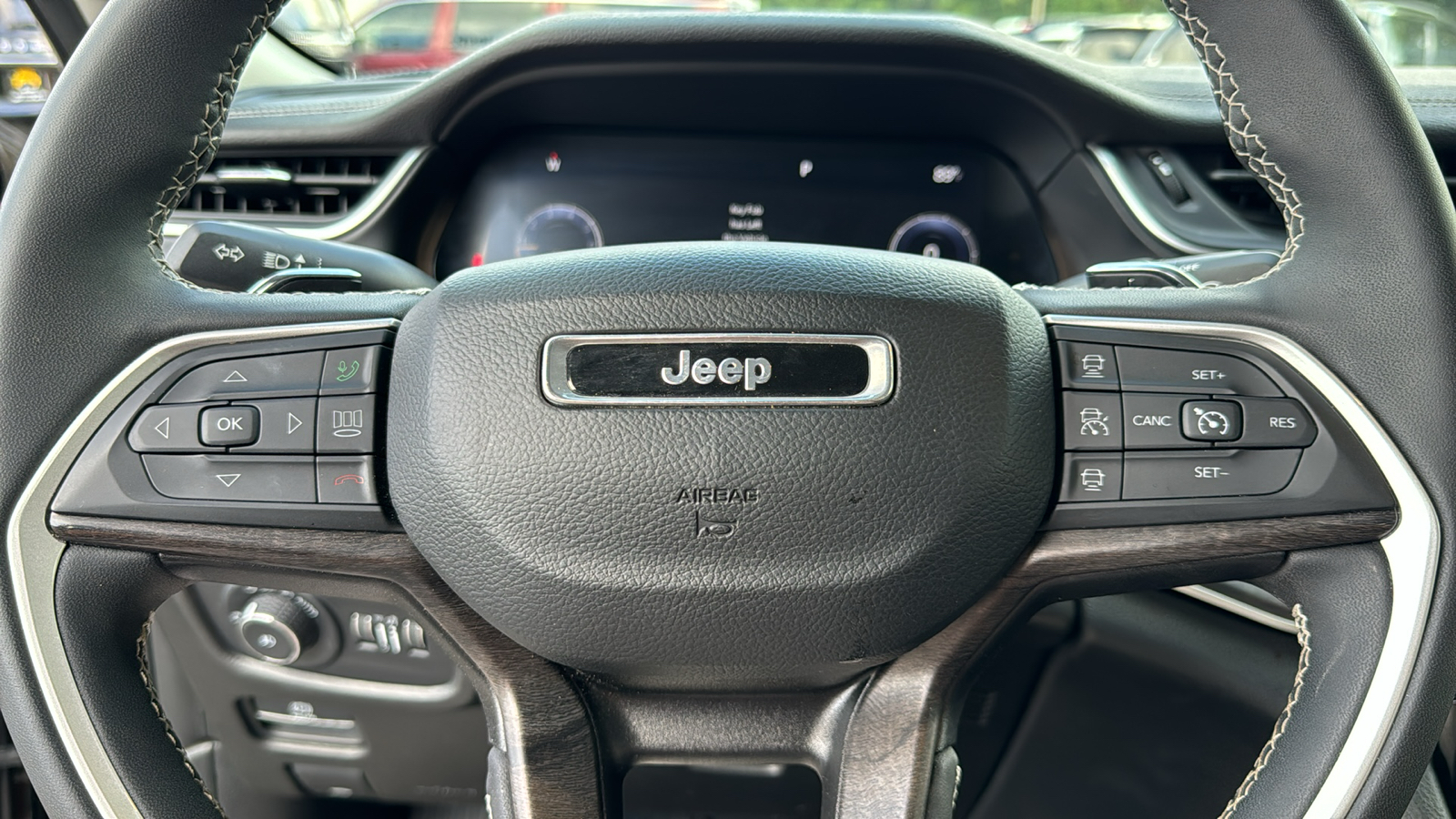 2023 Jeep Grand Cherokee Limited 20