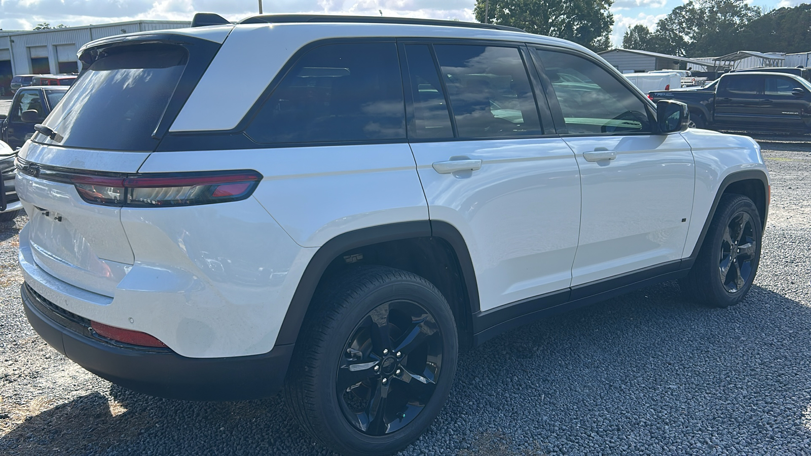 2023 Jeep Grand Cherokee Limited 7