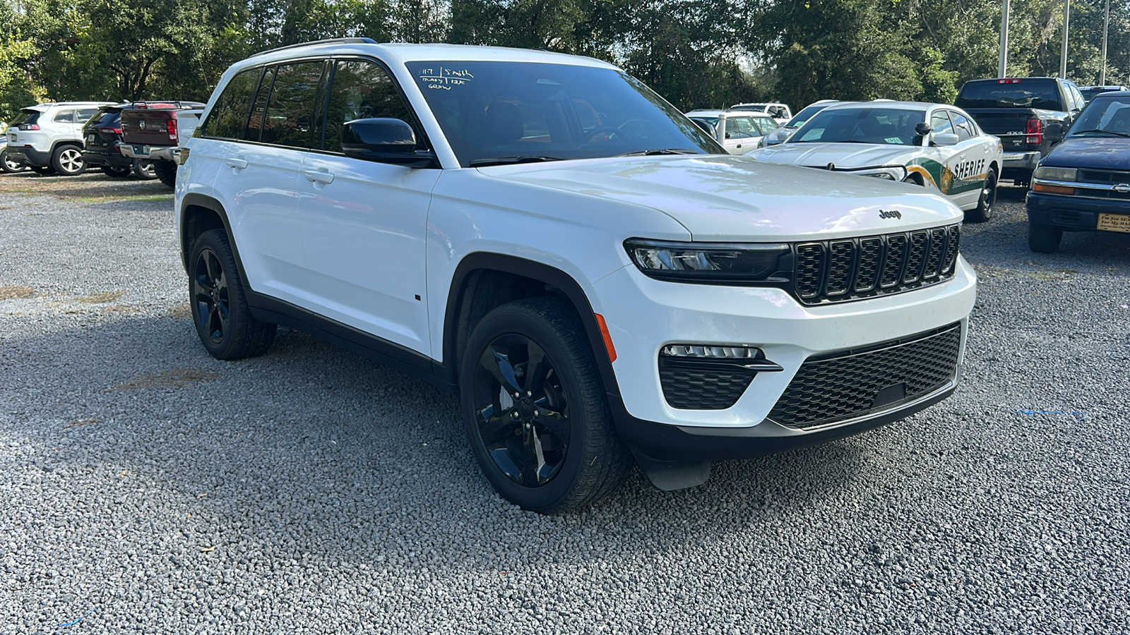 2023 Jeep Grand Cherokee Limited 9