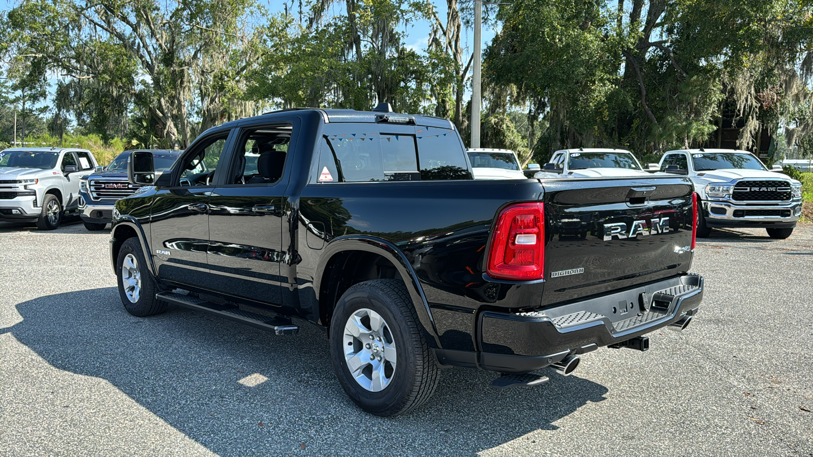 2025 Ram 1500 Big Horn/Lone Star 2