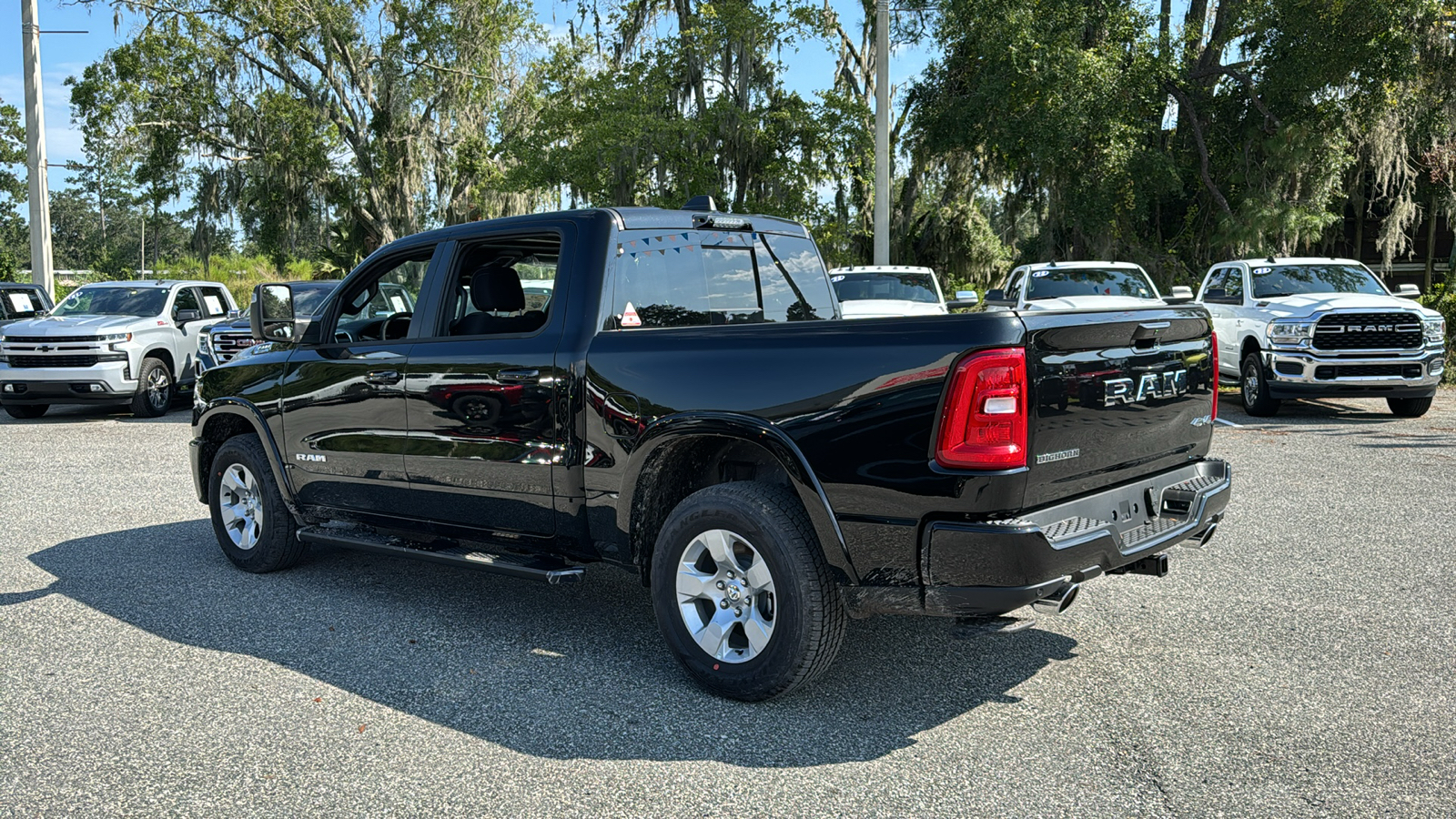 2025 Ram 1500 Big Horn/Lone Star 2