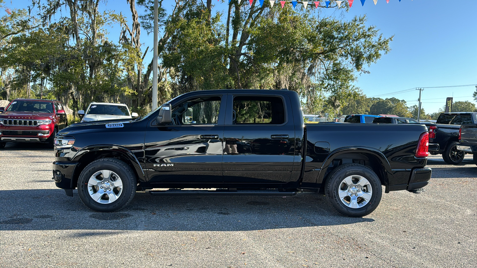 2025 Ram 1500 Big Horn/Lone Star 2