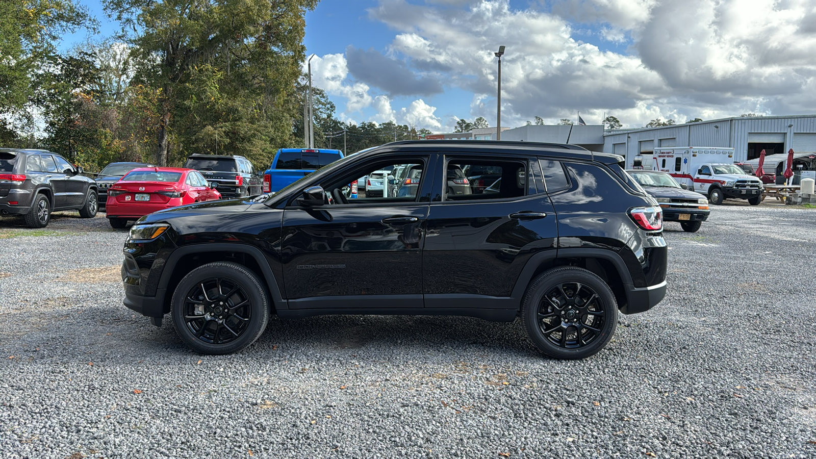 2025 Jeep Compass Latitude 2