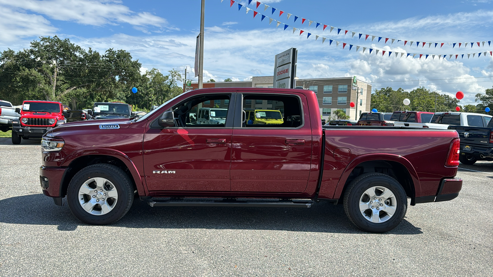 2025 Ram 1500 Big Horn/Lone Star 2