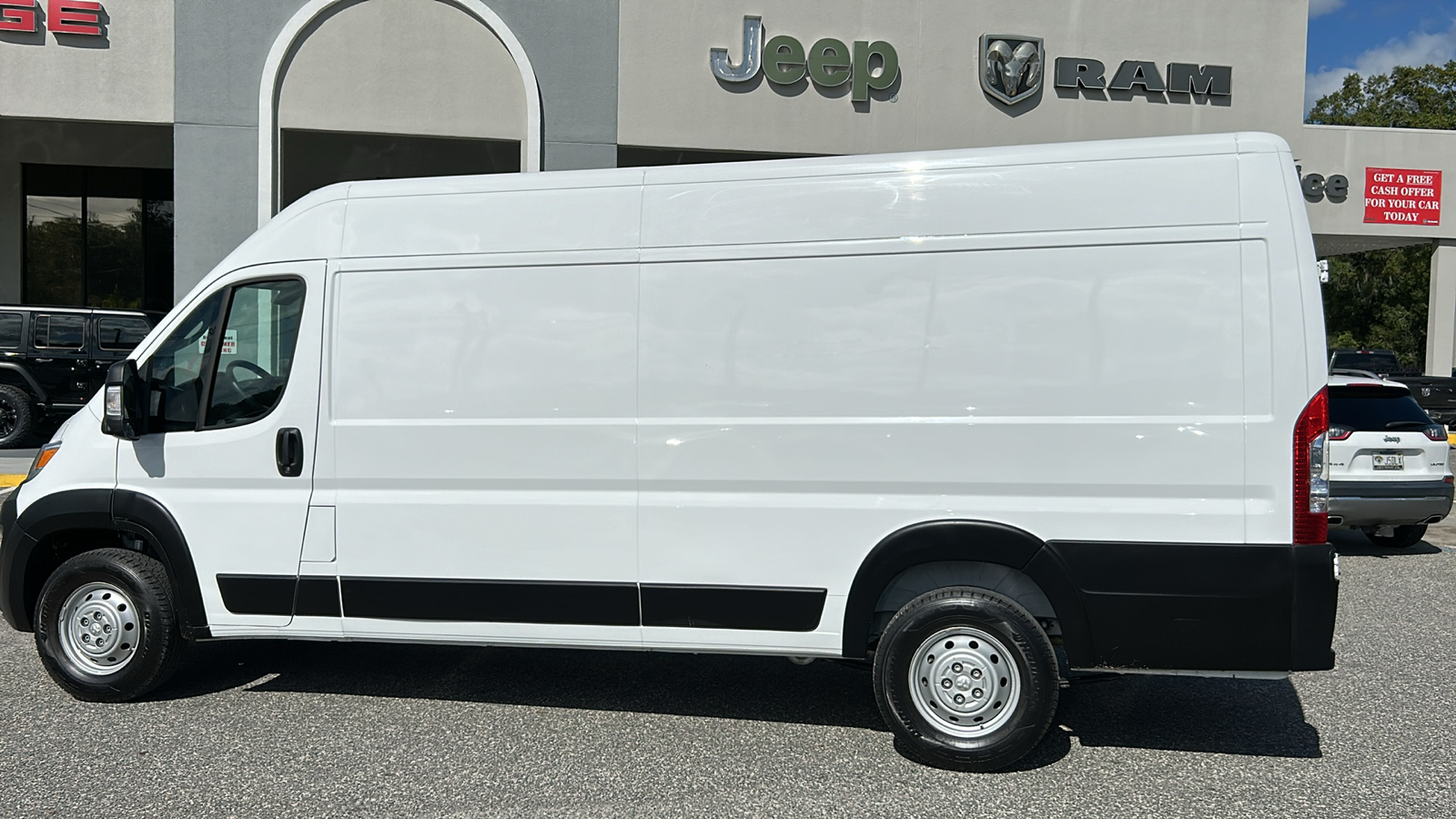 2023 Ram ProMaster 3500 High Roof 2