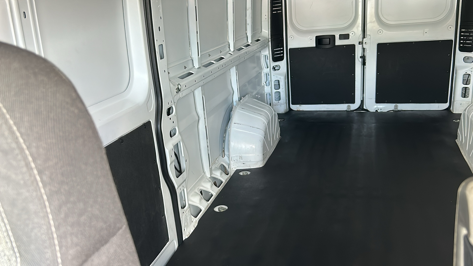 2023 Ram ProMaster 3500 High Roof 16