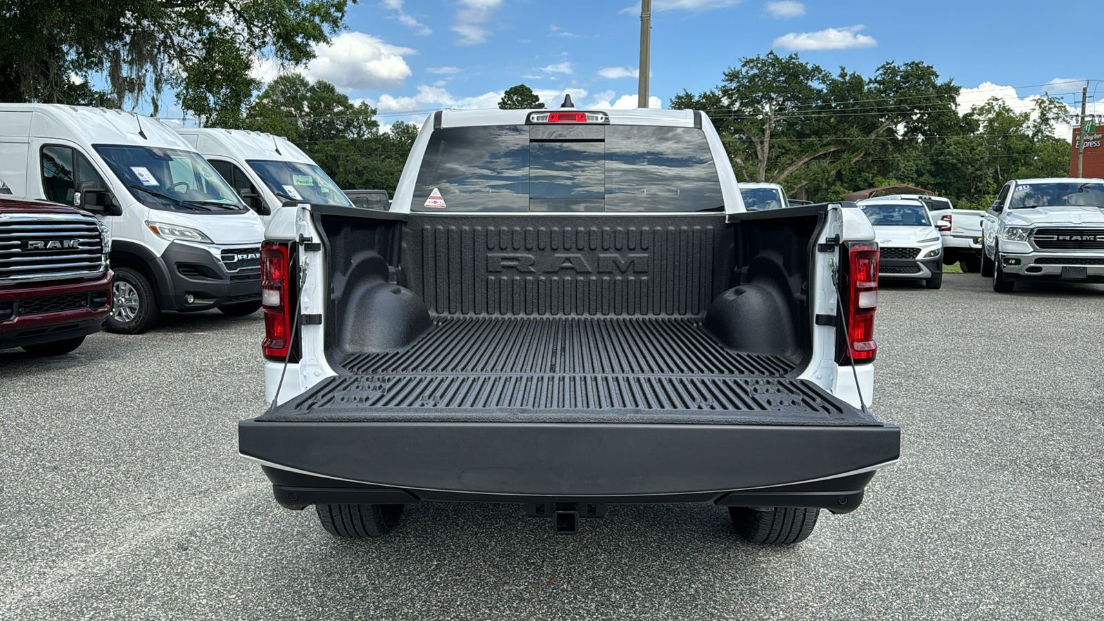 2025 Ram 1500 Tradesman 4