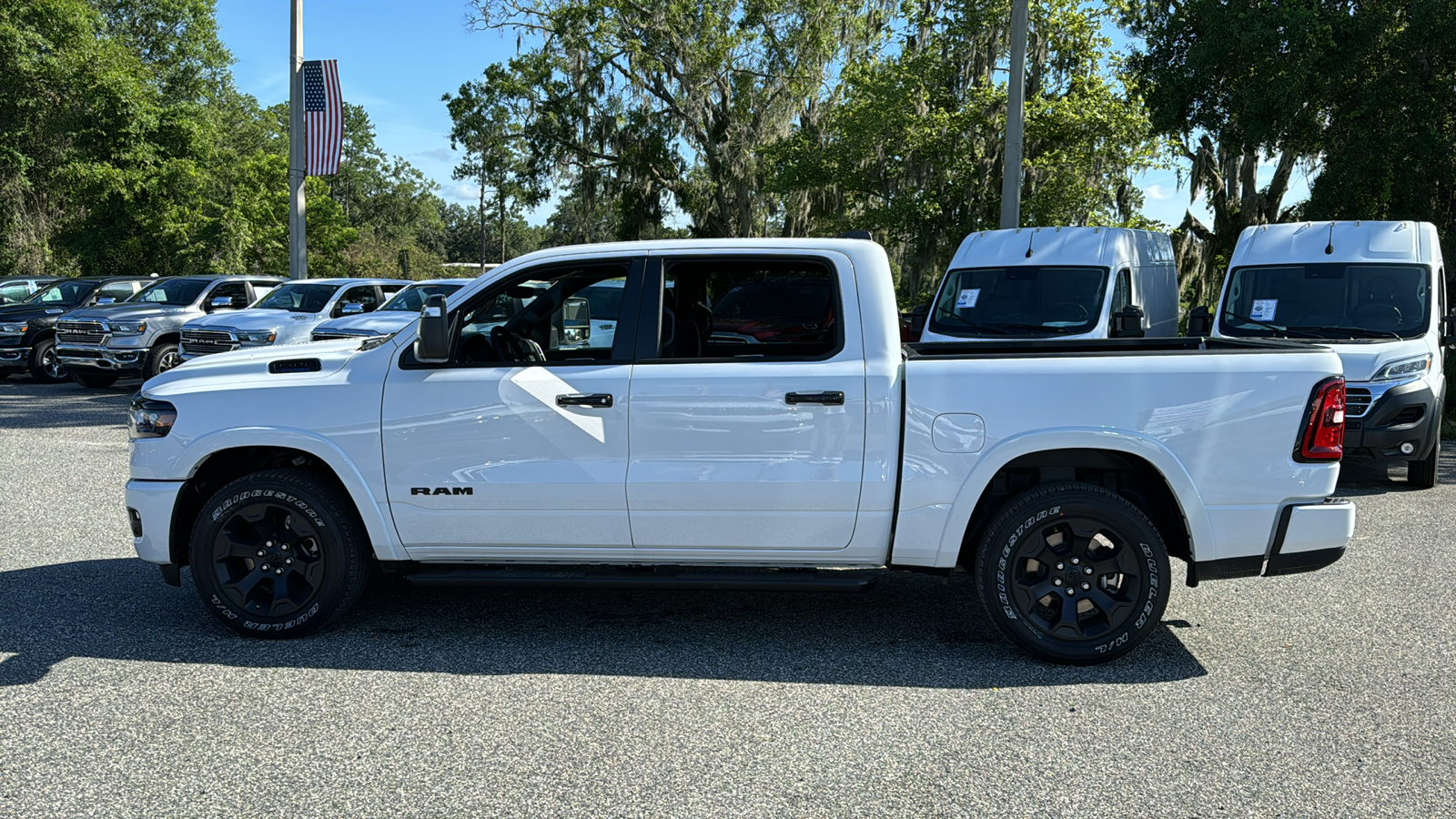 2025 Ram 1500 Big Horn/Lone Star 2