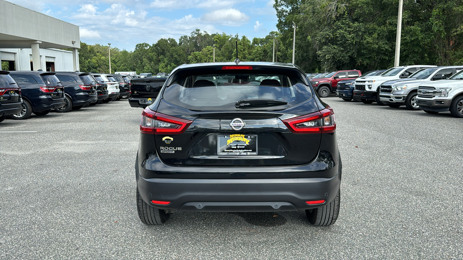 2022 Nissan Rogue Sport S 4