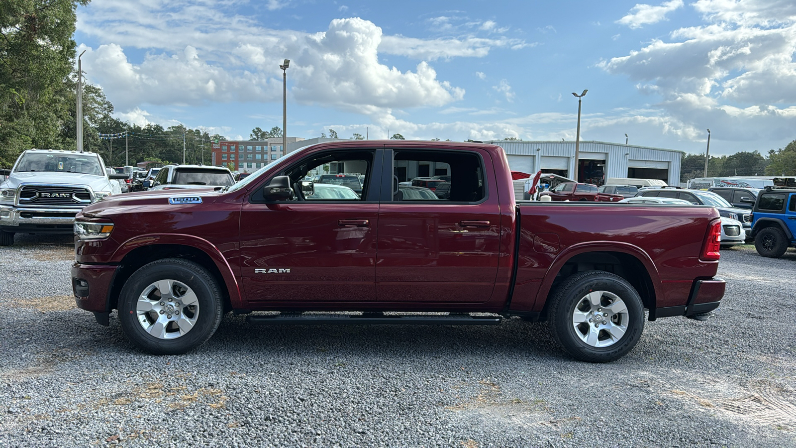 2025 Ram 1500 Big Horn/Lone Star 2