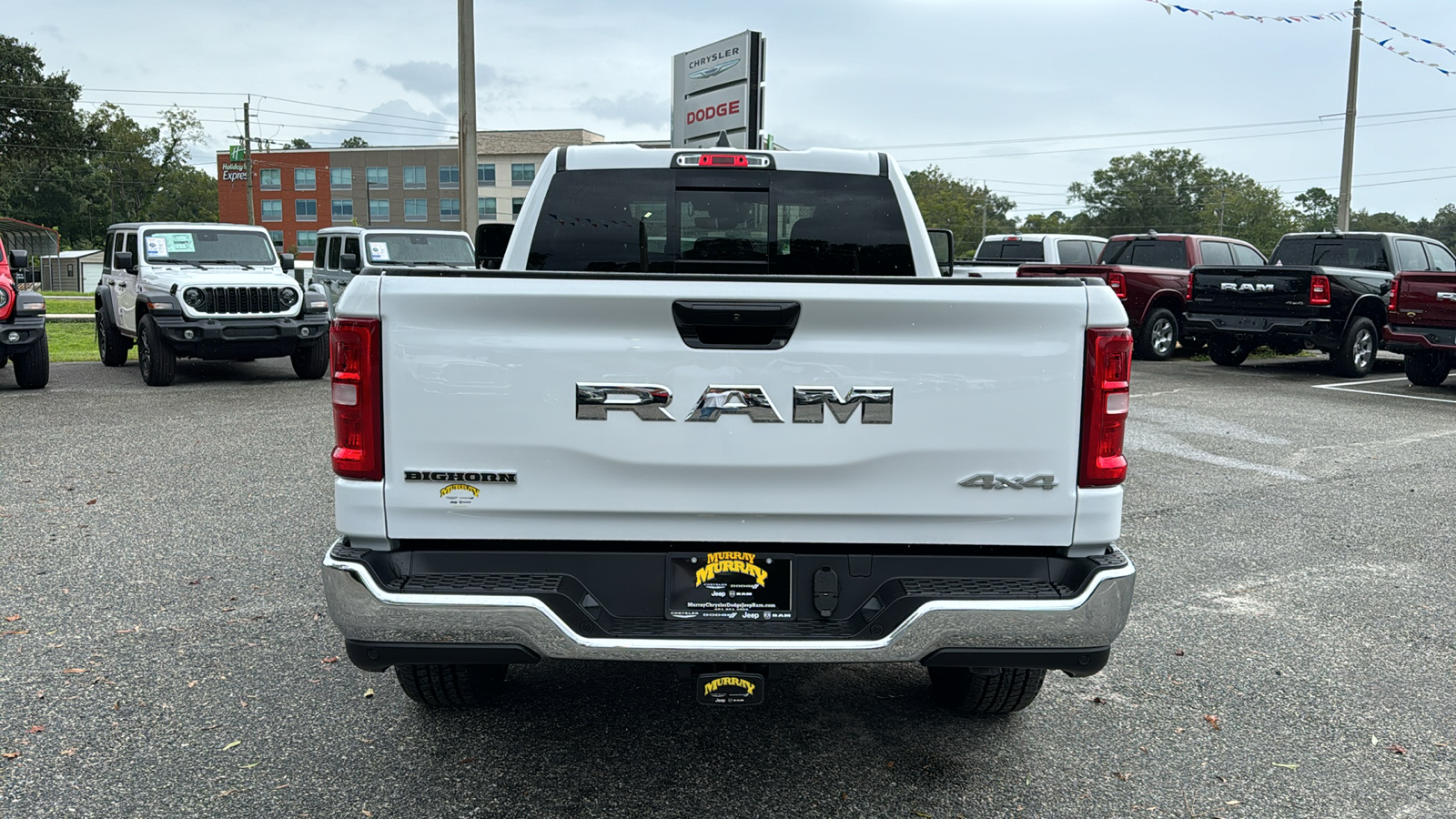 2025 Ram 1500 Big Horn/Lone Star 4