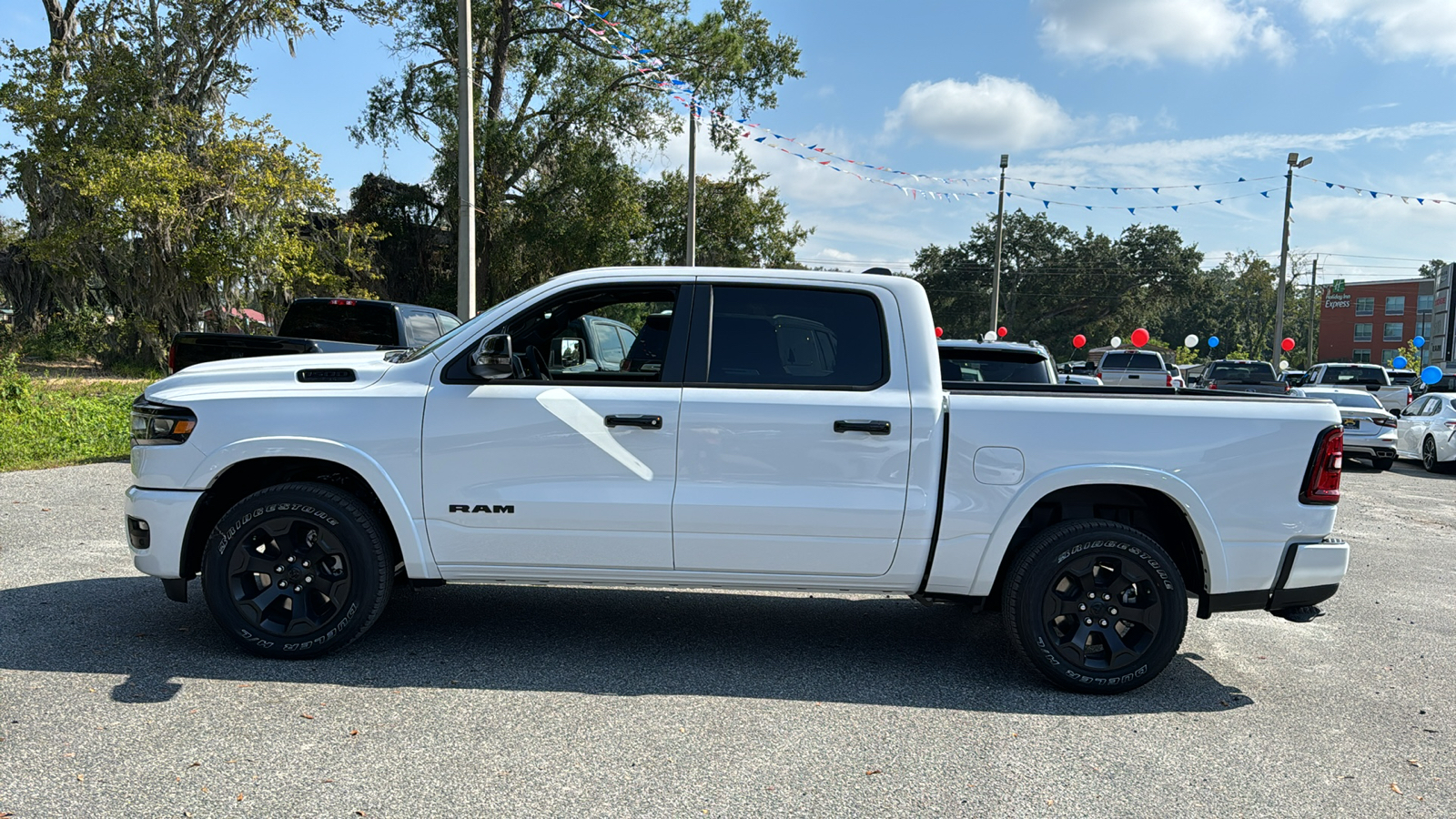 2025 Ram 1500 Big Horn/Lone Star 2