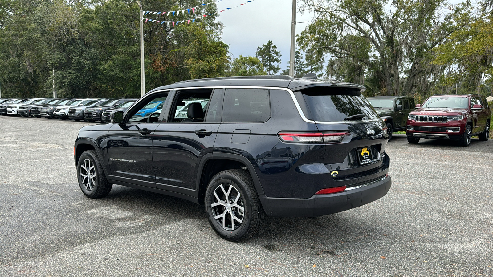 2024 Jeep Grand Cherokee L Limited 3