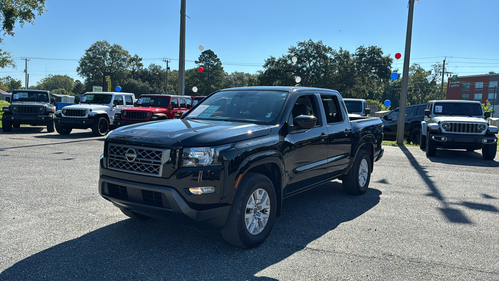 2022 Nissan Frontier SV 1